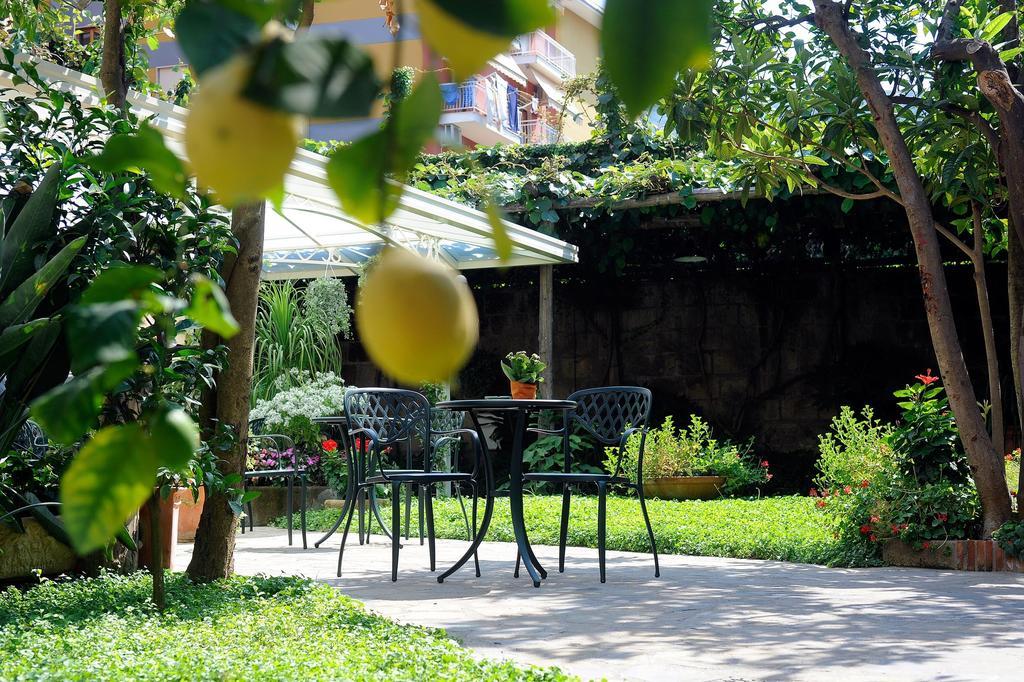 Relais Angiolina Pensión 3*